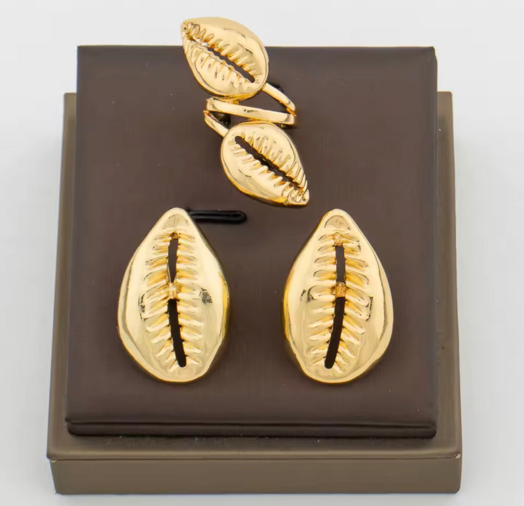 Parure ethnique : boucles d'oreilles + bagues
