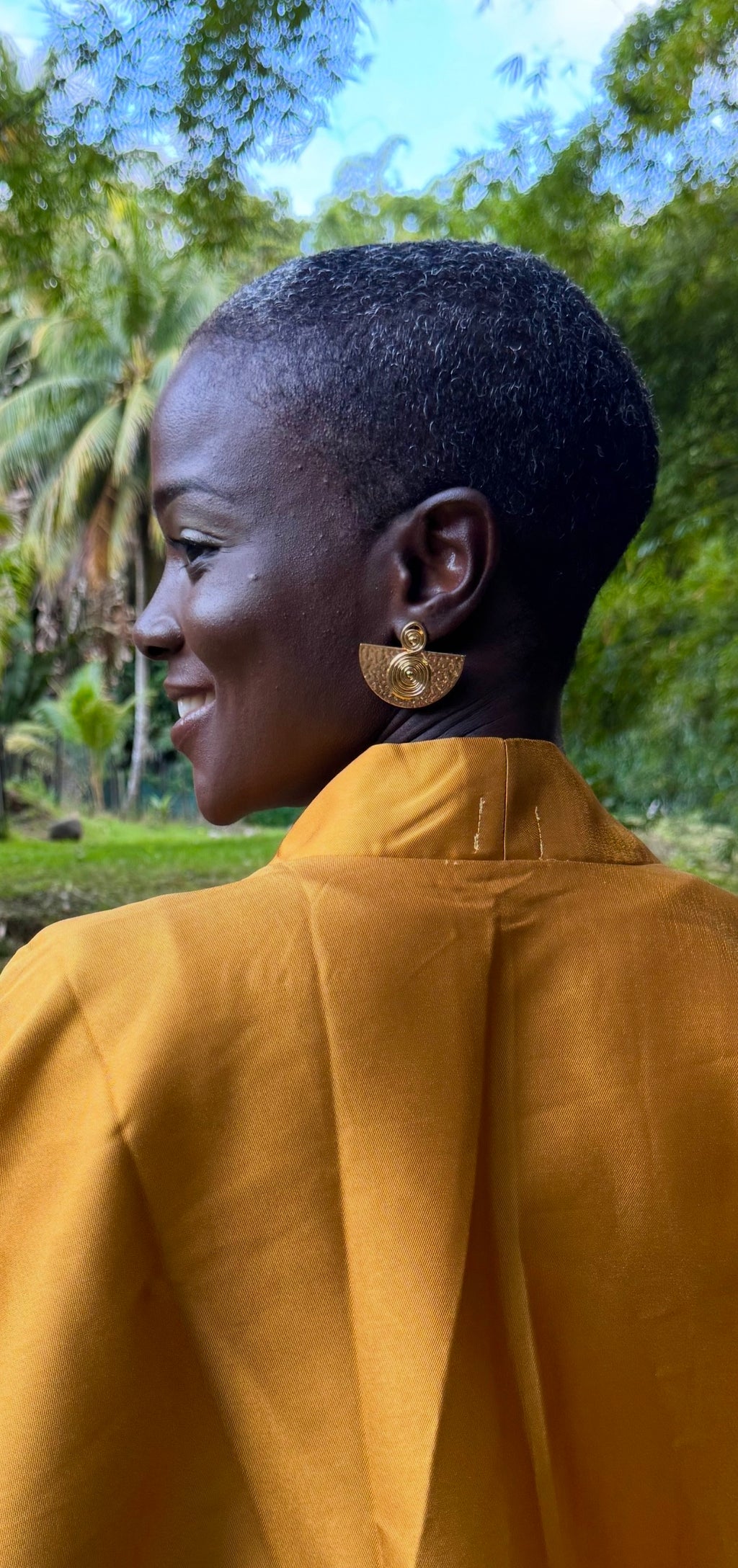 Parure ethnique : boucles d'oreilles + bagues